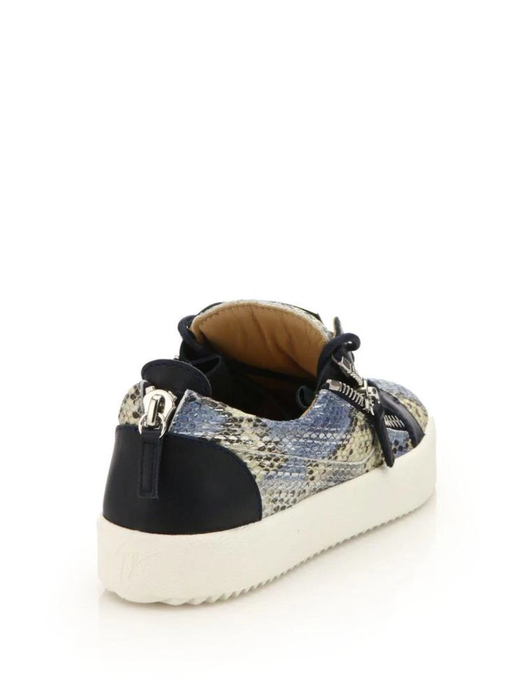 商品Giuseppe Zanotti|Snake-Embossed Leather Low-Top Zip Sneakers,价格¥2193,第2张图片详细描述