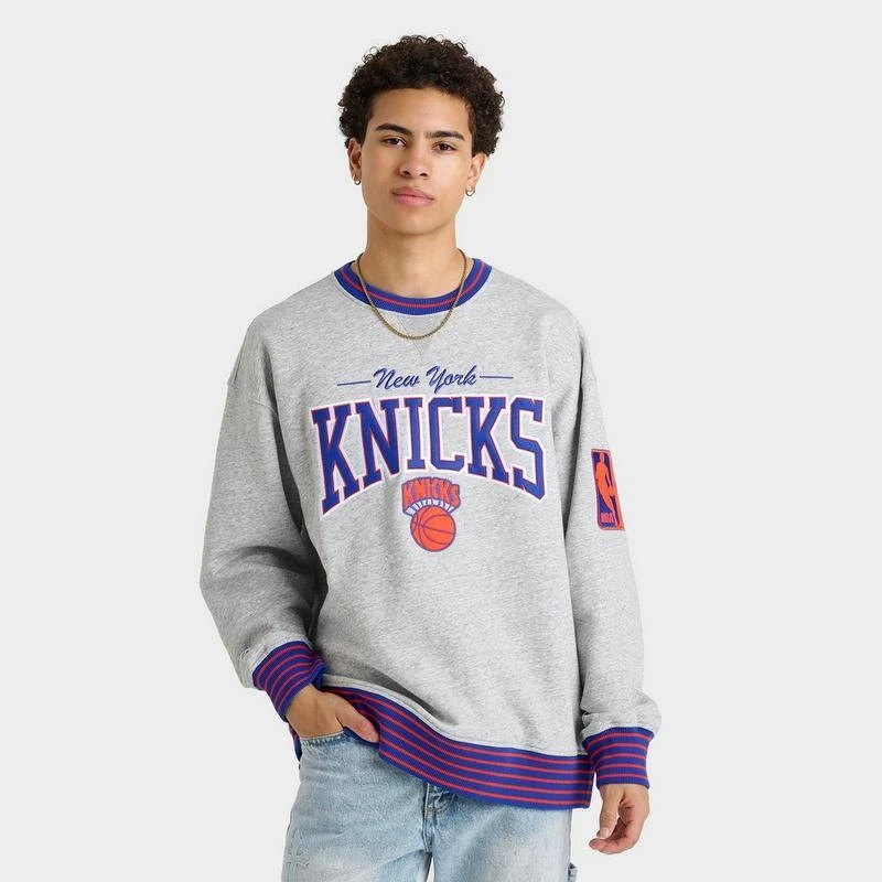 商品Mitchell & Ness|Men's Mitchell & Ness New York Knicks NBA Throw It Back Fleece Crewneck Sweatshirt,价格¥716,第1张图片