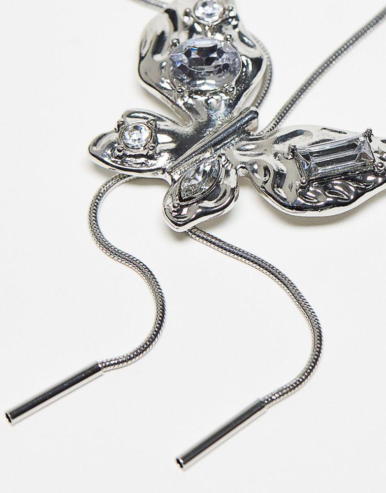 商品Reclaimed Vintage|Reclaimed Vintage laryiat necklace with butterfly pendant in silver,价格¥83,第5张图片详细描述