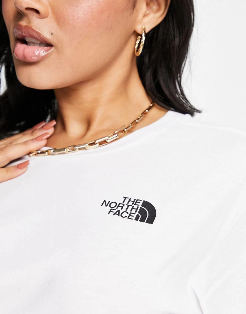 商品The North Face|The North Face Simple Dome relaxed fit t-shirt in white Exclusive at ASOS,价格¥227,第3张图片详细描述