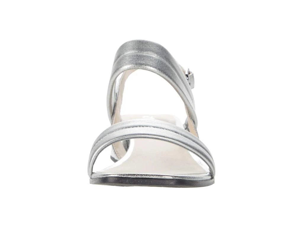 Elevate Square Sandal 商品