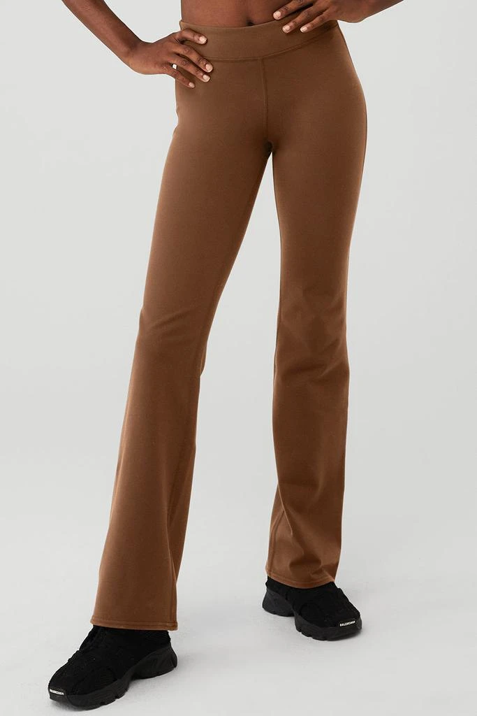 商品Alo|Airbrush Low-Rise Bootcut Legging - Cinnamon Brown,价格¥659,第1张图片