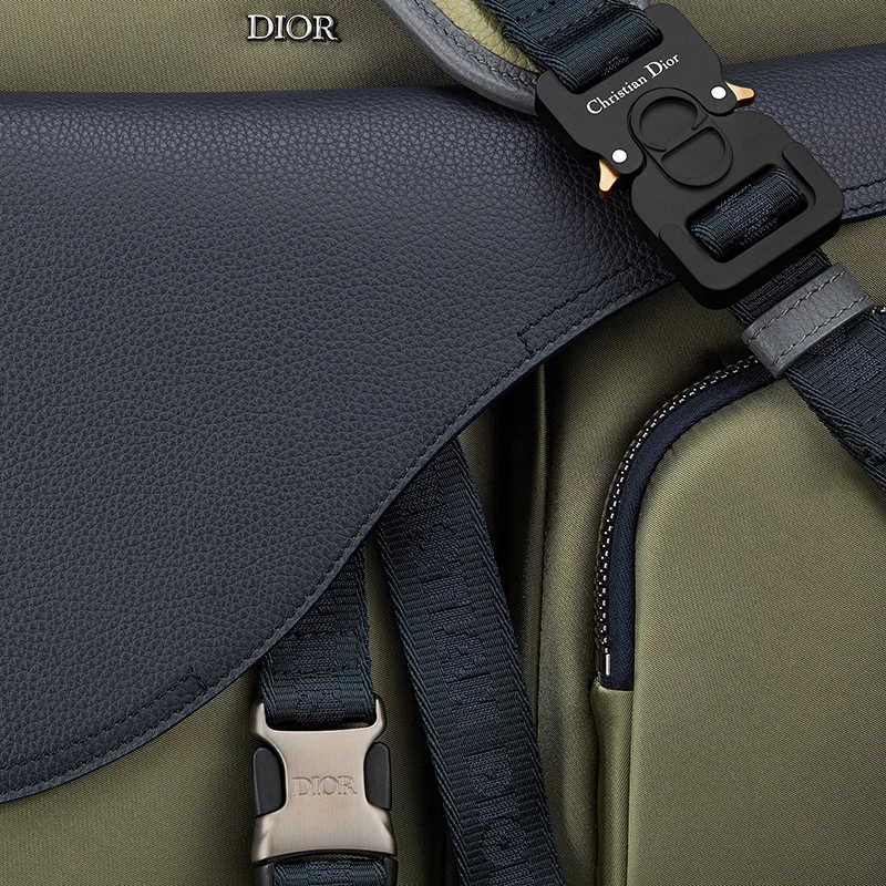 商品Dior|【预售3-7天】DIOR/迪奥 2021秋冬SADDLE系列 SACAI联名男士橄榄色科技面料和粒面小牛皮单肩斜挎马鞍包1ADHO029USH_H15E,价格¥26645,第6张图片详细描述