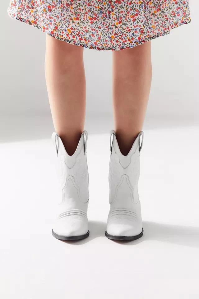 商品Urban Outfitters|UO Lynn Cowboy Boot,价格¥382,第3张图片详细描述