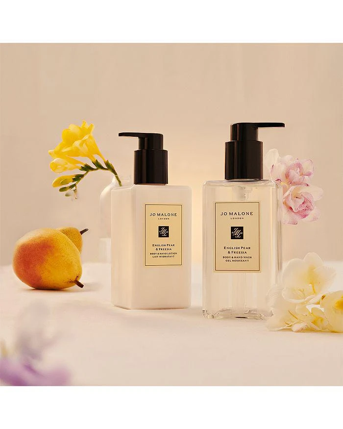 English Pear & Freesia Bath & Body Collection 商品