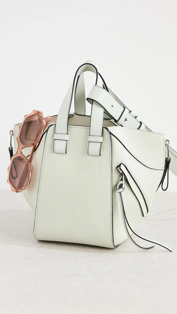 商品[二手商品] What Goes Around Comes Around|Loewe Green Grained Calfskin Small Hammock Tote,价格¥19345,第2张图片详细描述