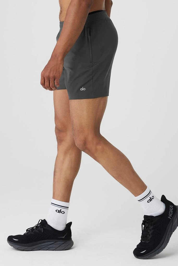 商品Alo|Conquer React Performance Short - Anthracite,价格¥510,第3张图片详细描述