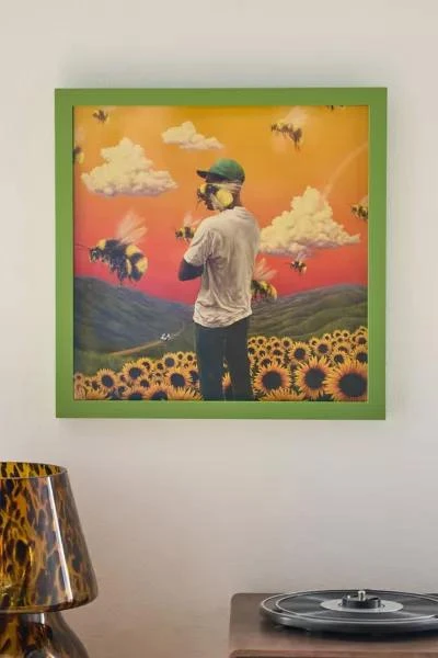 商品Urban Outfitters|12-Inch Vinyl Album Frame,价格¥150,第1张图片
