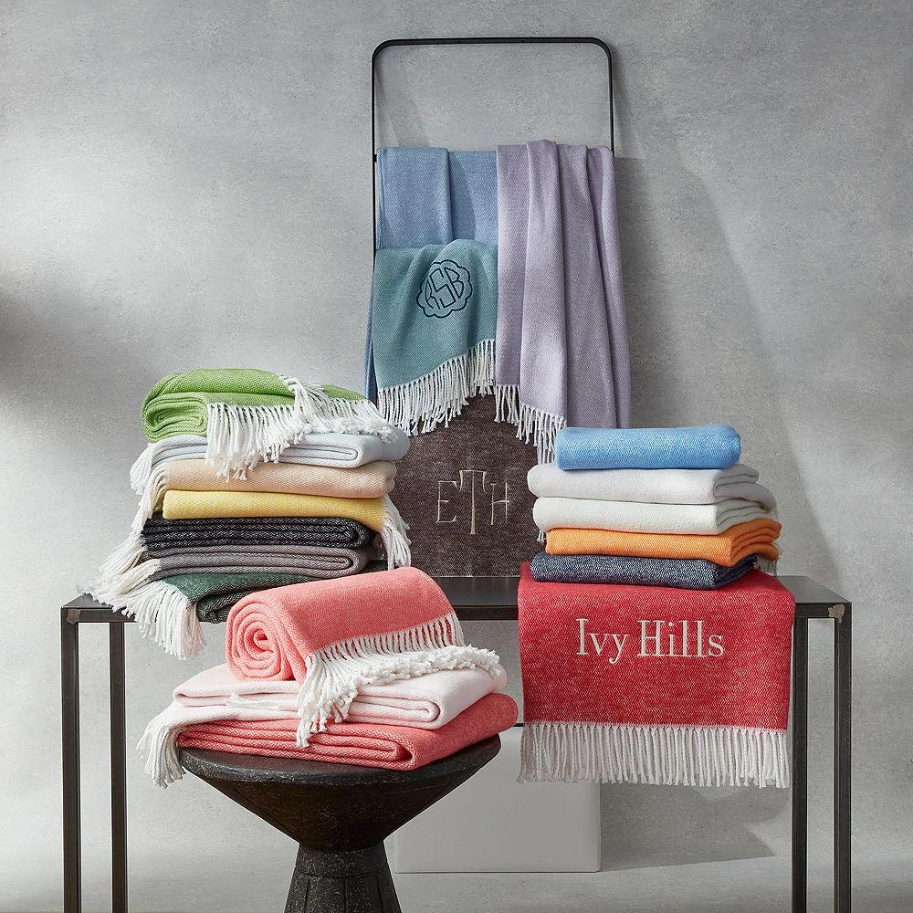 Pezzo Monogrammed Fringe Throw Blanket 商品