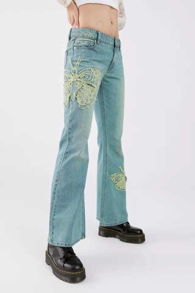 商品Urban Outfitters|BDG Low-Rise Flare Jean - Butterfly Applique,价格¥225,第1张图片