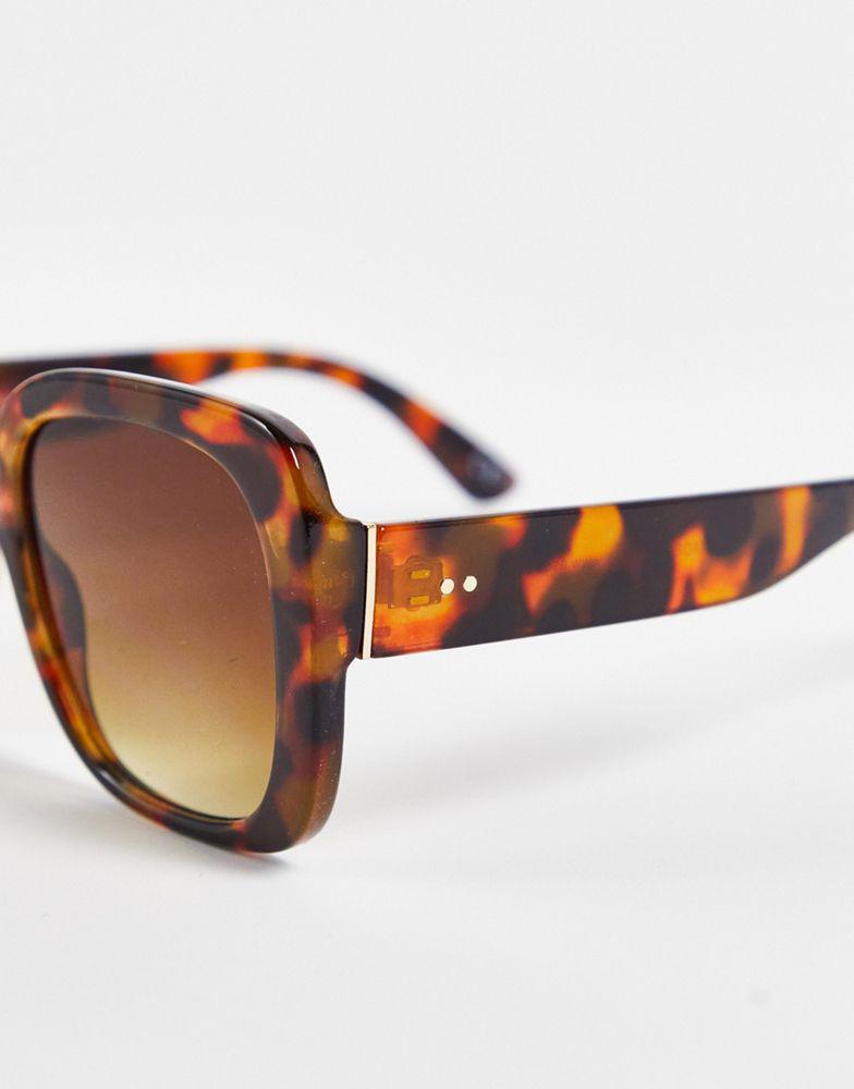 ASOS DESIGN frame oversized 70s square sunglasses in caramel tort商品第4张图片规格展示