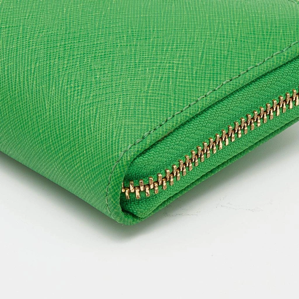 Michael Kors Green Leather Jet Set Zip Around Wristlet Wallet 商品