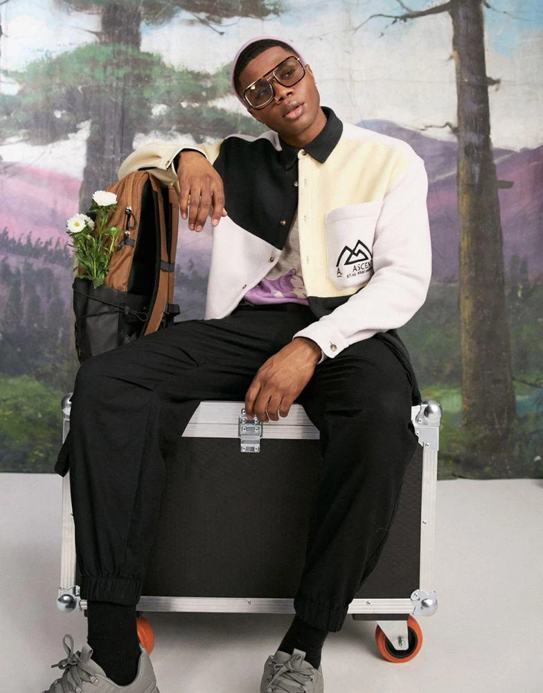 商品ASOS|ASOS DESIGN 90s oversized shirt in colour block fleece with summit studios logo,价格¥117,第2张图片详细描述