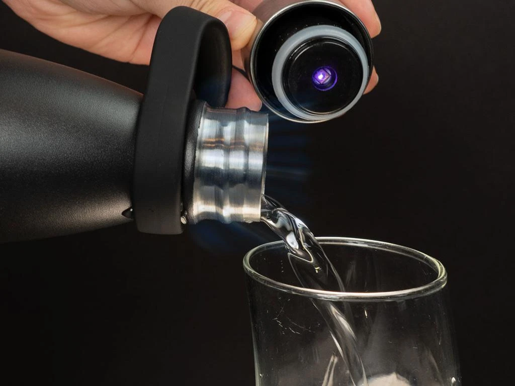商品KeySmart|CleanLight Bottle UV Sanitizing Insulated Water Bottle,价格¥396,第4张图片详细描述