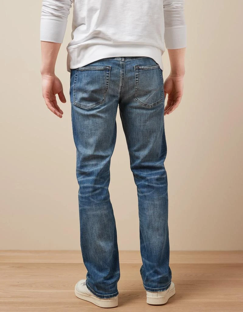 商品AE|AE AirFlex+ Distressed Original Bootcut Jean,价格¥153,第2张图片详细描述