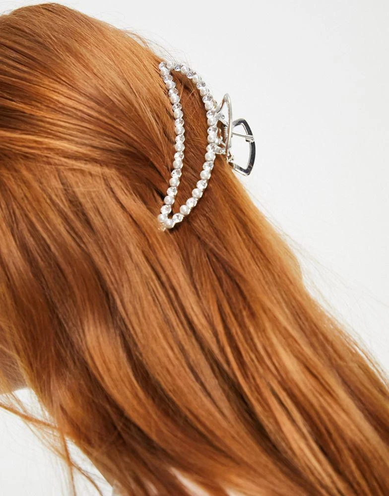 商品True Decadence|True Decadence hair claw in silver with crystal embellishment,价格¥85,第2张图片详细描述