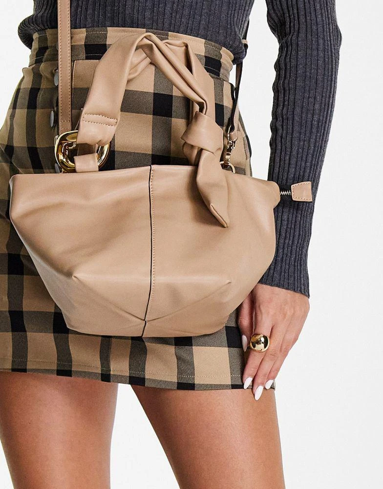 商品Topshop|Topshop buckle strap detail mini tote in brown,价格¥117,第1张图片
