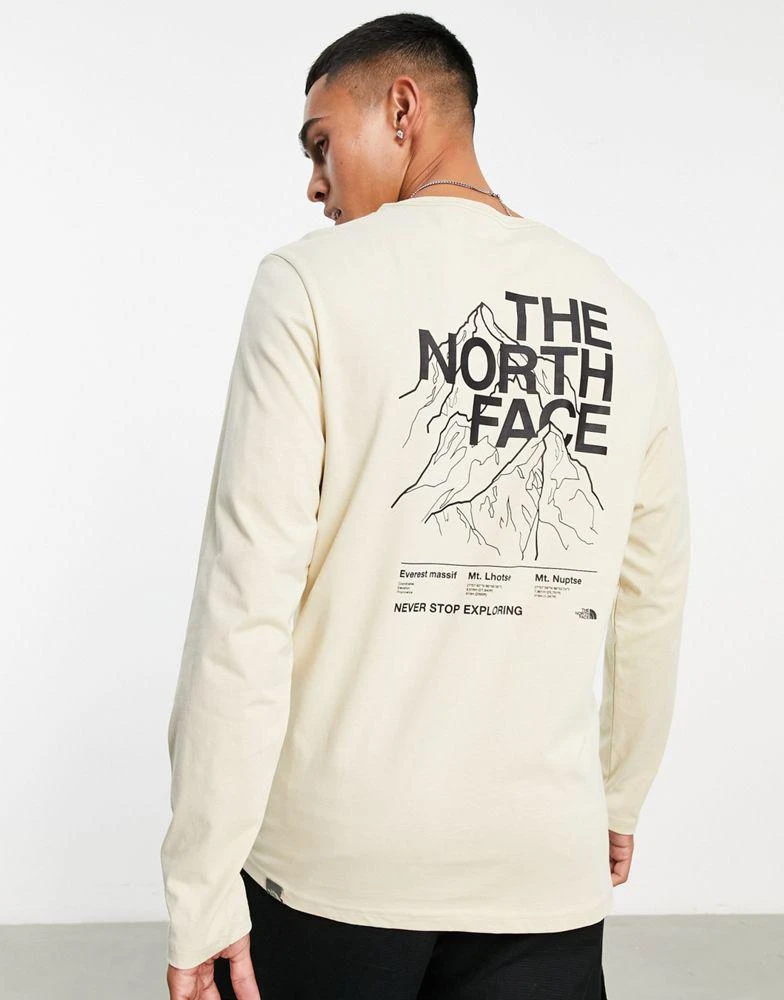 商品The North Face|The North Face Mountain Outline back print long sleeve t-shirt in stone Exclusive at ASOS,价格¥264,第1张图片