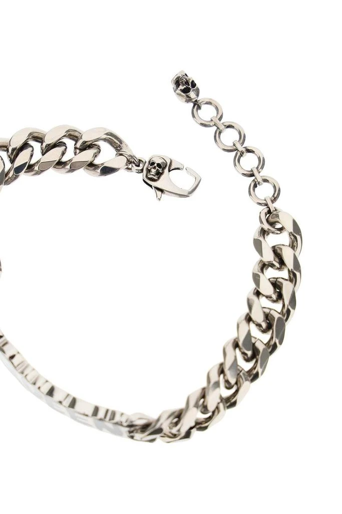 商品Alexander McQueen|Alexander McQueen Graffiti Logo Plaque Chain Bracelet,价格¥2213,第4张图片详细描述