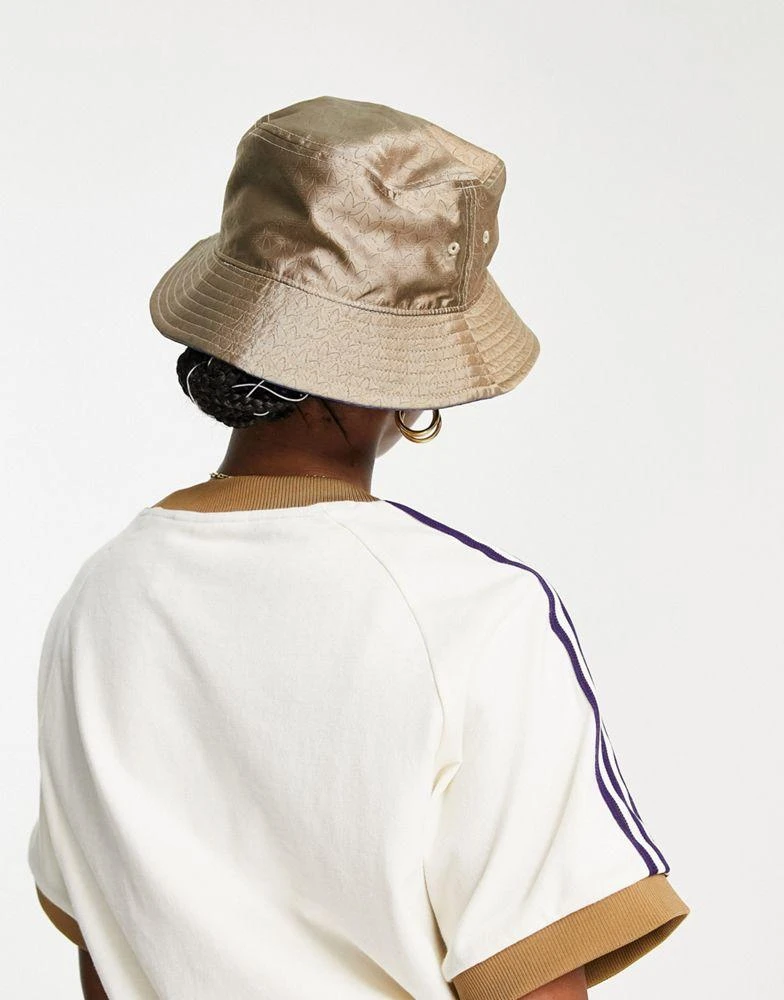商品Adidas|adidas Originals 'adicolor 70s' unisex monogram bucket hat in brown,价格¥155,第2张图片详细描述