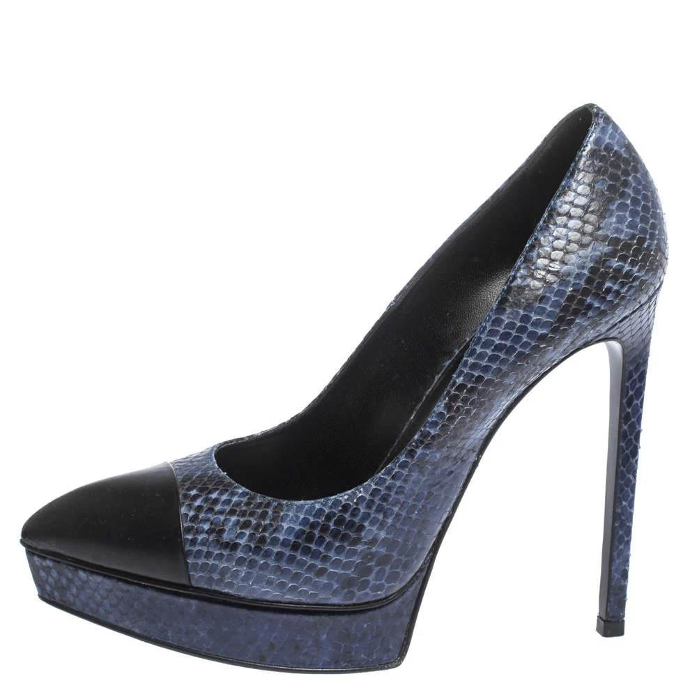商品[二手商品] Yves Saint Laurent|Saint Laurent Blue/Black Snake Embossed Leather Janis Cap Toe Platform Pumps Size 38,价格¥900,第2张图片详细描述