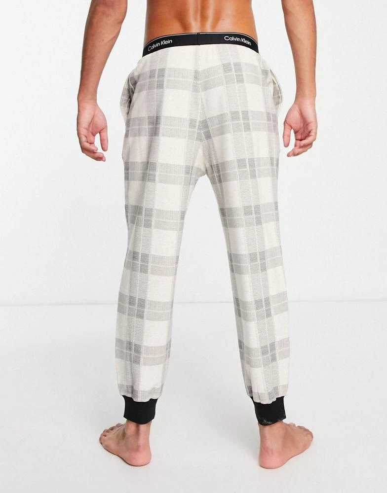 商品Calvin Klein|Calvin Klein co-ord lounge jogger in grey/ cream check,价格¥528,第4张图片详细描述