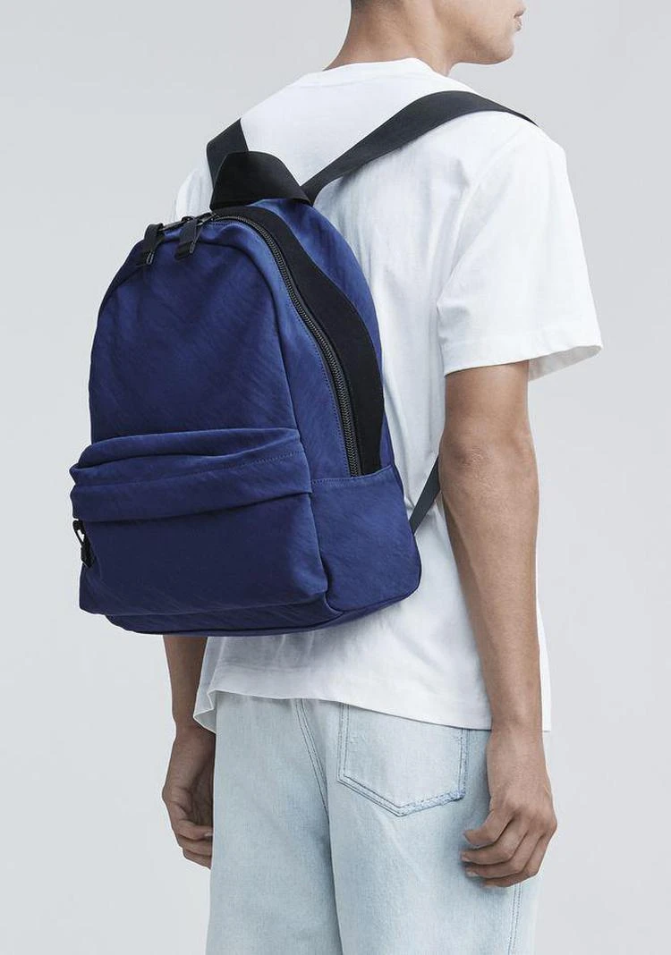 商品Alexander Wang|NAVY NYLON CLIVE BACKPACK,价格¥1930,第4张图片详细描述