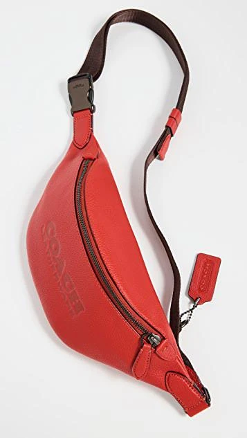 商品Coach|Charter Belt Bag 7 in Pebble Leather,价格¥1487,第1张图片