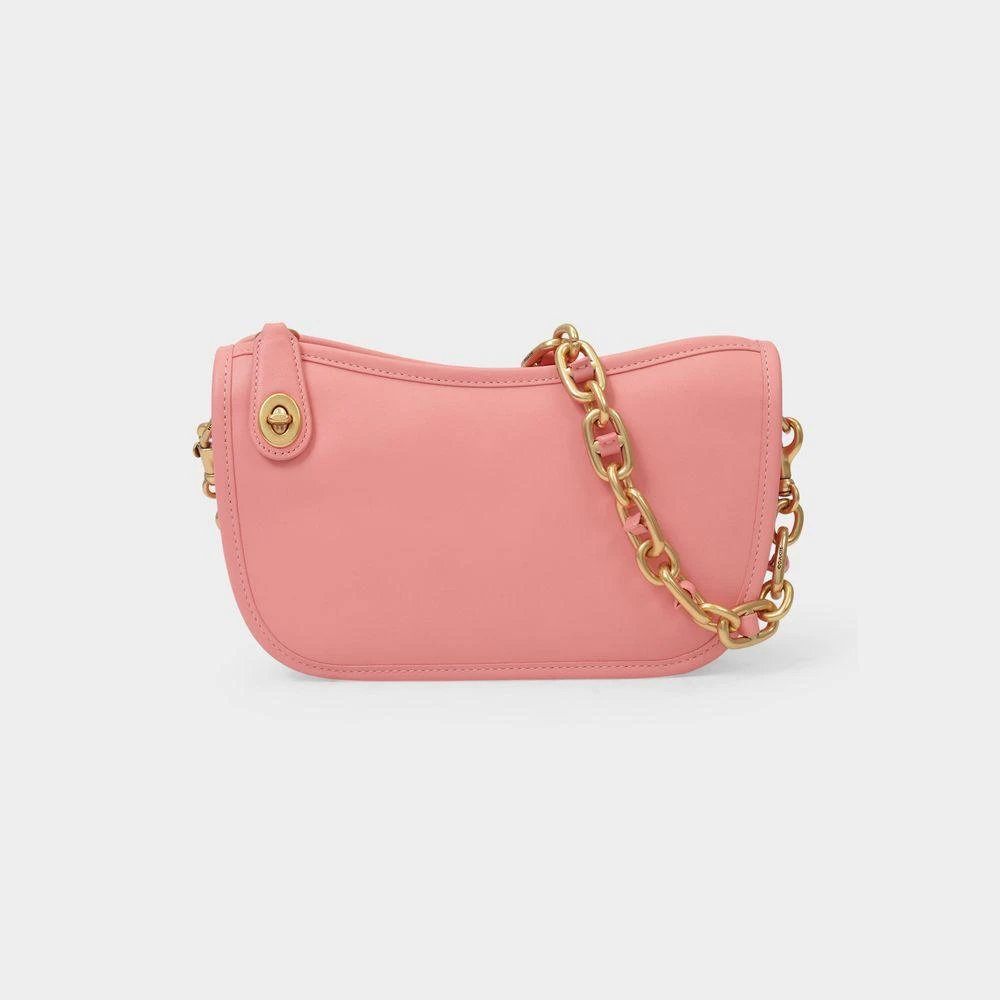 商品Coach|Swing Chain in Pink Leather,价格¥3663,第1张图片