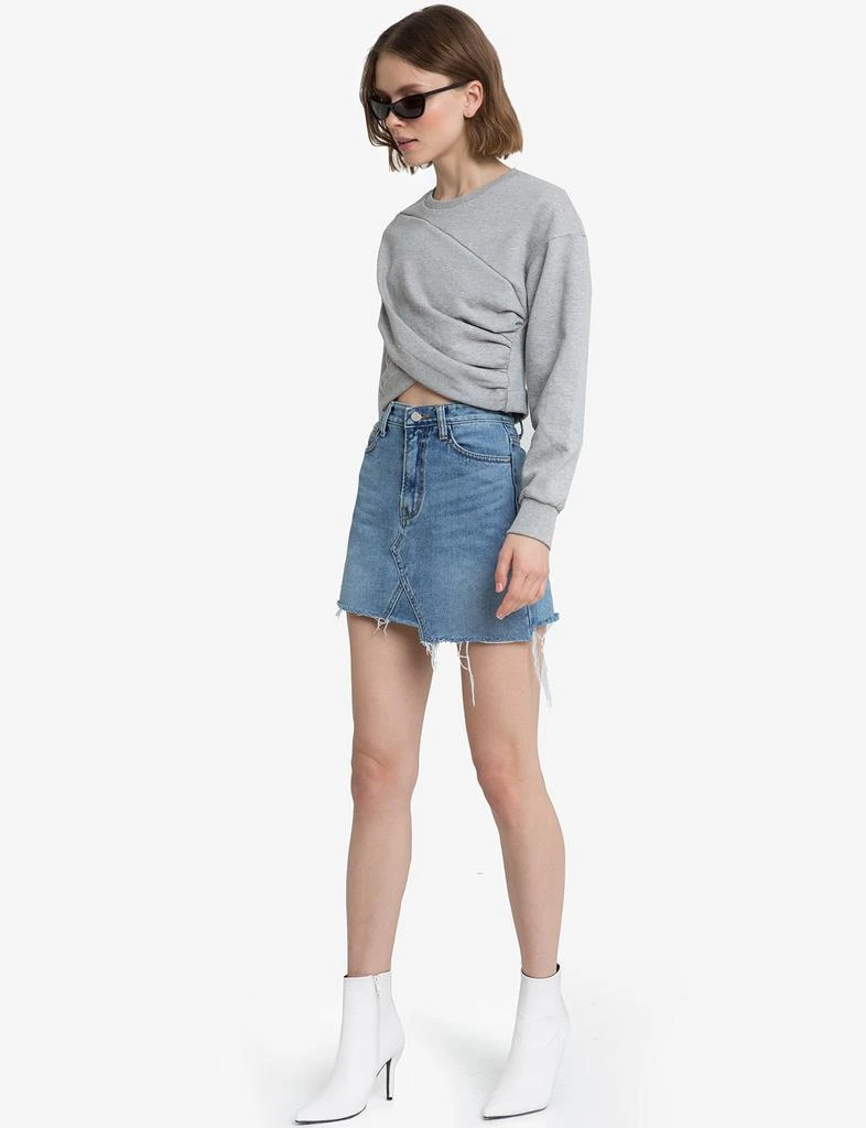 商品Pixie Market|Juna Grey Wrap Crop Sweatshirt,价格¥489,第5张图片详细描述