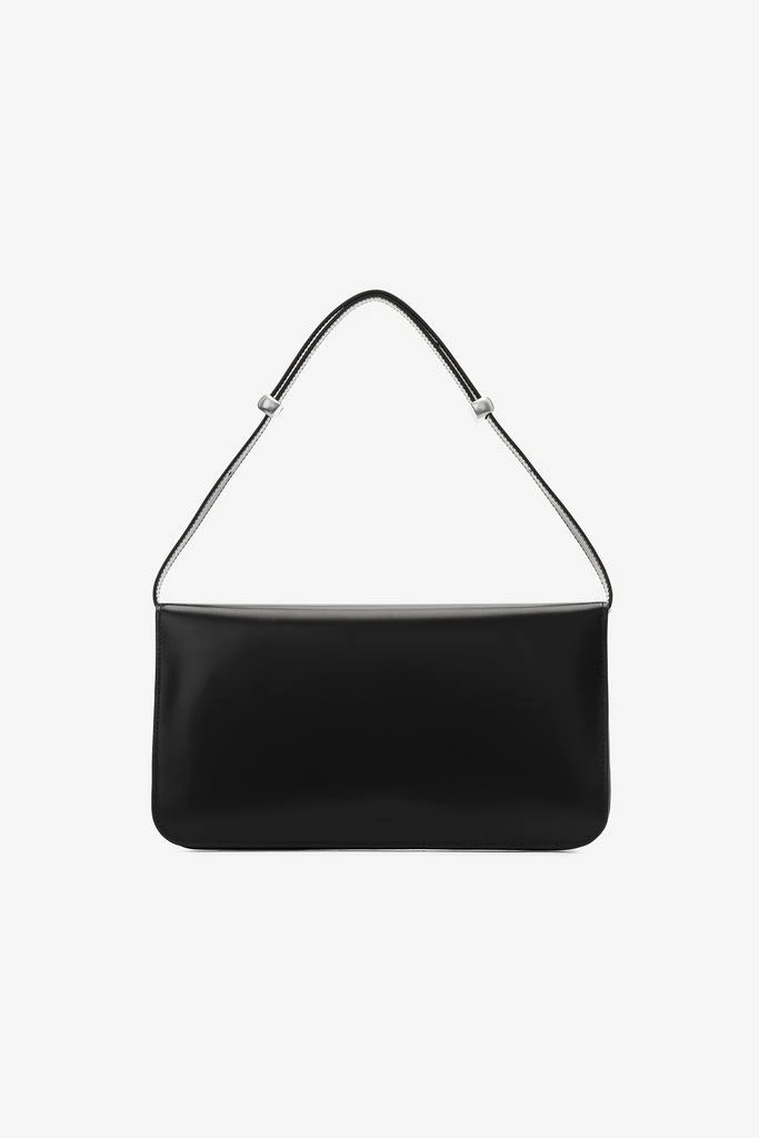 dome structured flap bag in leather 商品