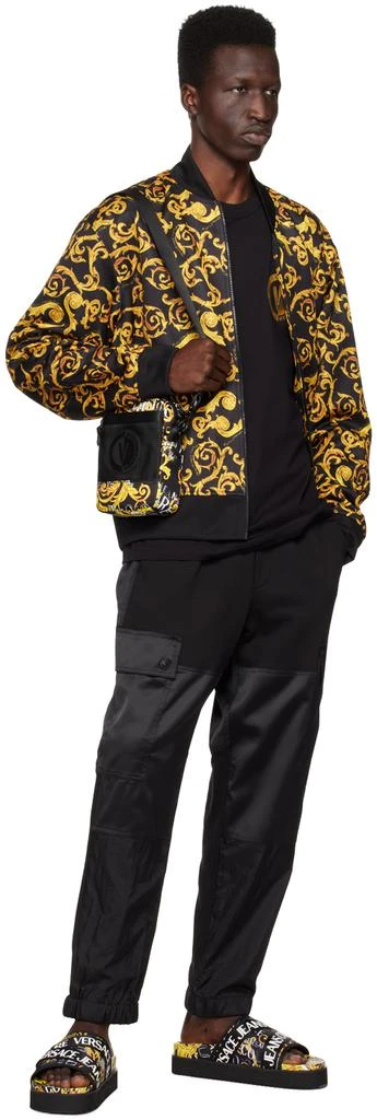 商品Versace|黑色 & 金色 Sketch Baroque 飞行员夹克,价格¥3029,第4张图片详细描述