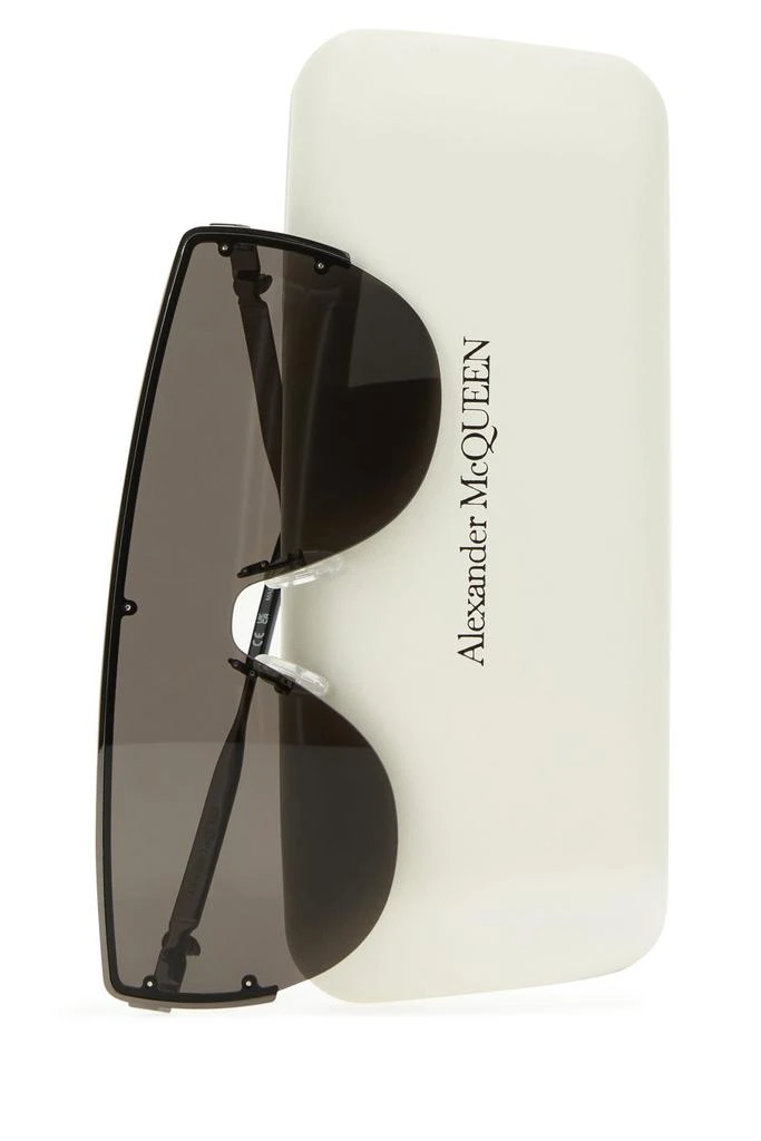 商品Alexander McQueen|Ruthenium sunglasses,价格¥3256,第2张图片详细描述