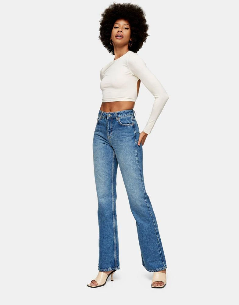 商品Topshop|Topshop 90s flare cotton blend jeans in mid blue  - MBLUE,价格¥412,第3张图片详细描述