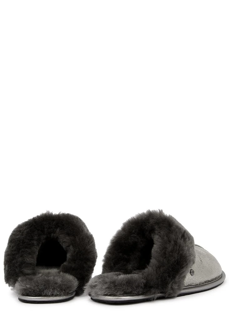 商品UGG|Scuffette II gunmetal leather slippers,价格¥927,第2张图片详细描述