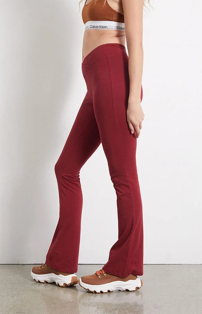 商品PacSun|Surplice V Waist Flare Yoga Pants,价格¥73,第3张图片详细描述