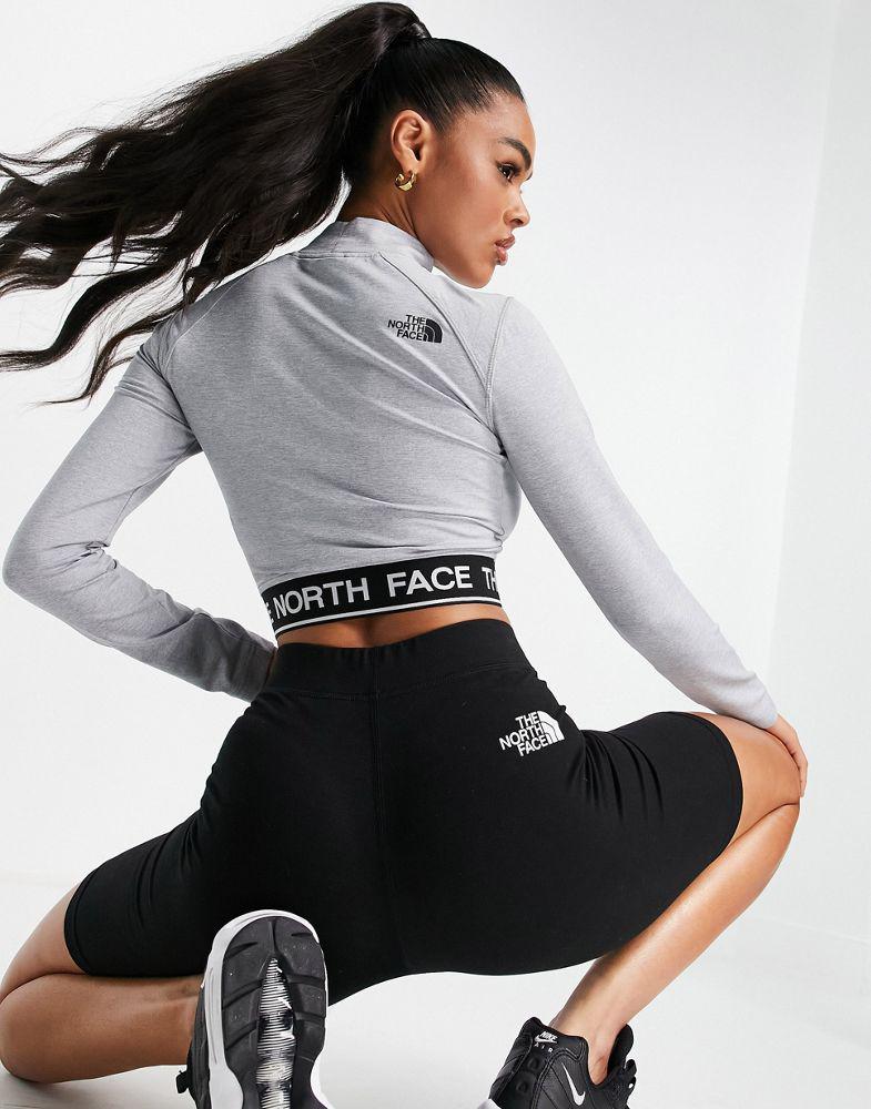 The North Face Training Perf cropped long sleeve t-shirt in grey商品第2张图片规格展示