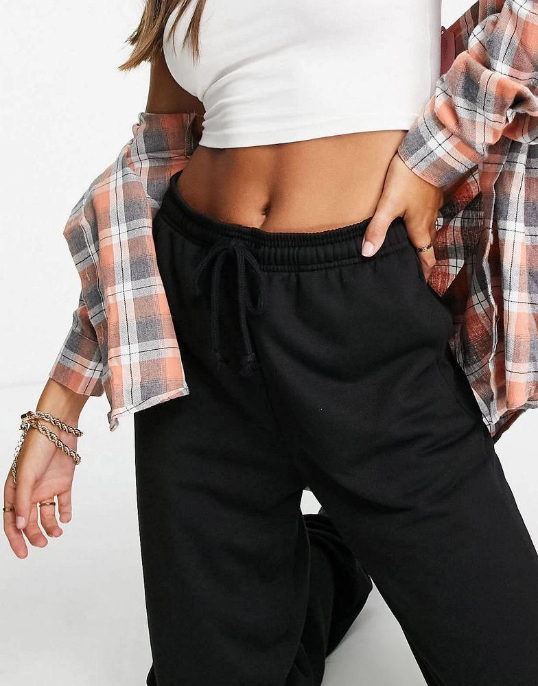 商品Topshop|Topshop Tall oversized 90s joggers in black,价格¥178,第3张图片详细描述