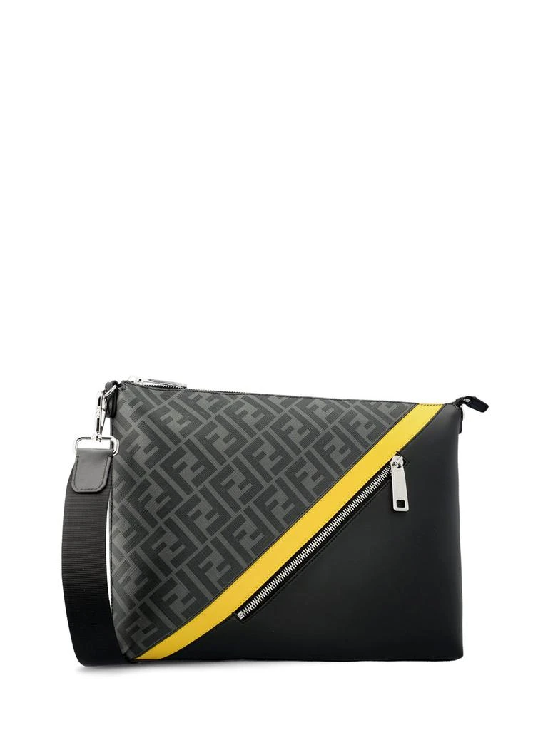 商品Fendi|Fendi FF Motif Printed Slim Messenger Bag,价格¥9824,第3张图片详细描述