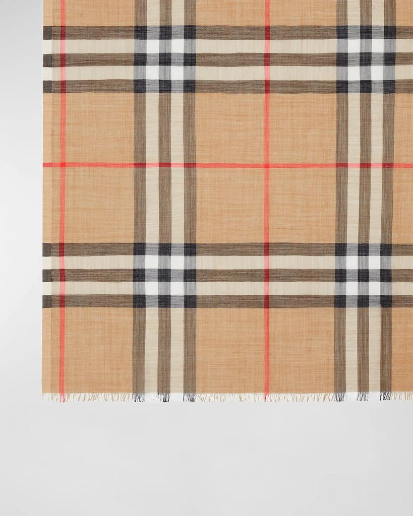 商品Burberry|Giant Check Gauze Scarf,价格¥3556,第5张图片详细描述