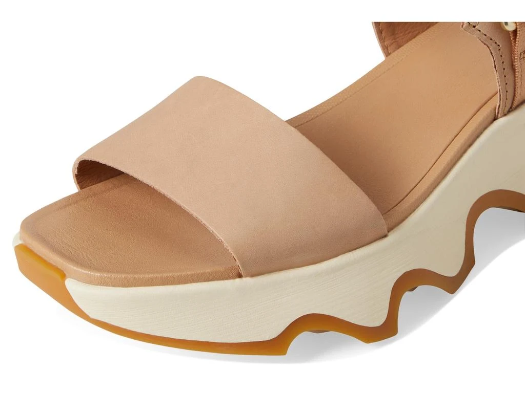 Kinetic™ Impact Y-Strap High Sandal 商品