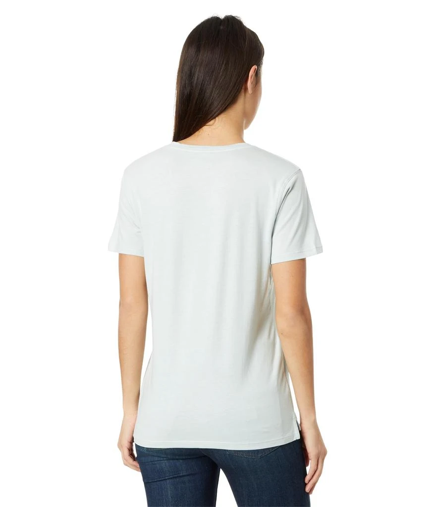 商品Carhartt|Relaxed Fit Lightweight Short Sleeve V-Neck T-Shirt,价格¥194,第2张图片详细描述