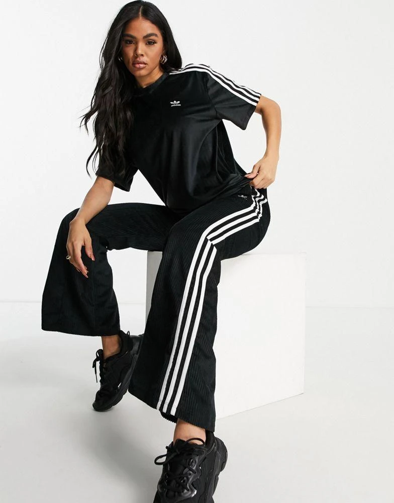 商品Adidas|adidas Originals three stripe corduroy t-shirt in black,价格¥278,第4张图片详细描述