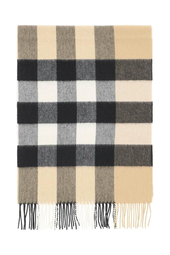 商品Burberry|Burberry Checked Fringed-Edge Scarf,价格¥3398,第2张图片详细描述