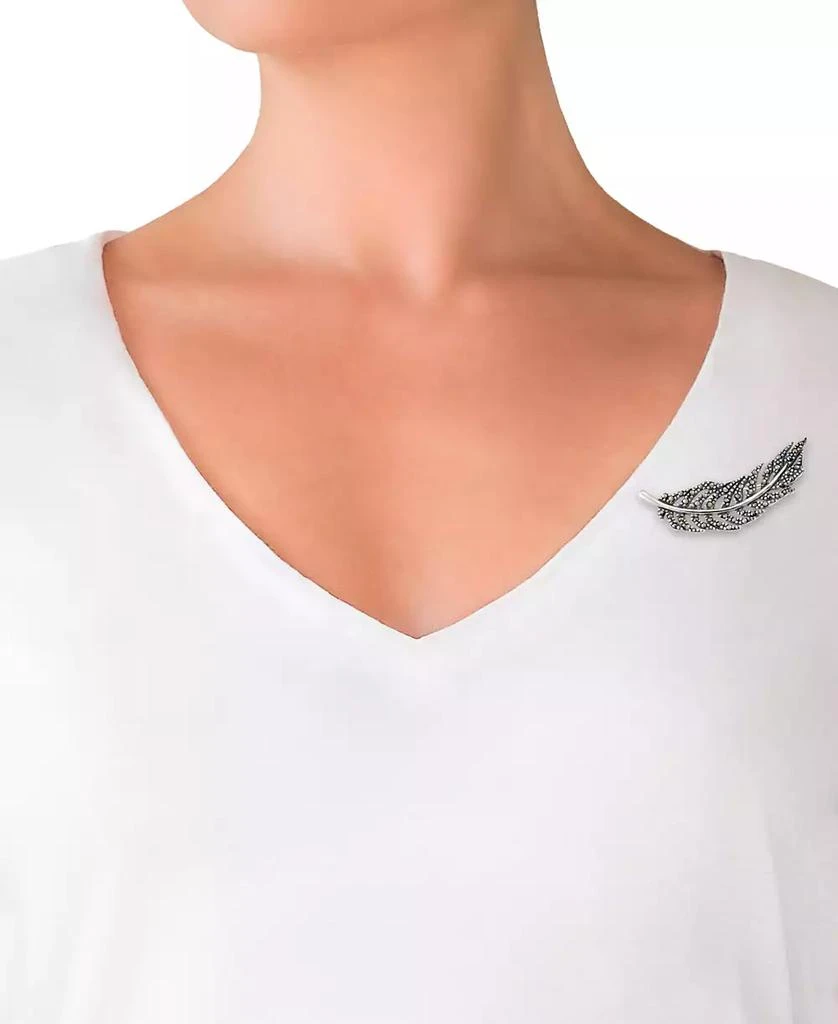 商品Macy's|Marcasite Feather Motif Fashion Pin in Sterling Silver,价格¥322,第2张图片详细描述