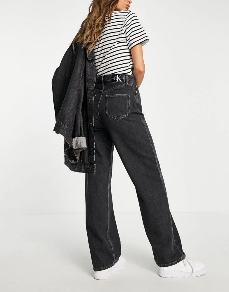 商品Calvin Klein|Calvin Klein Jeans high rise relaxed jeans in grey,价格¥1043,第4张图片详细描述