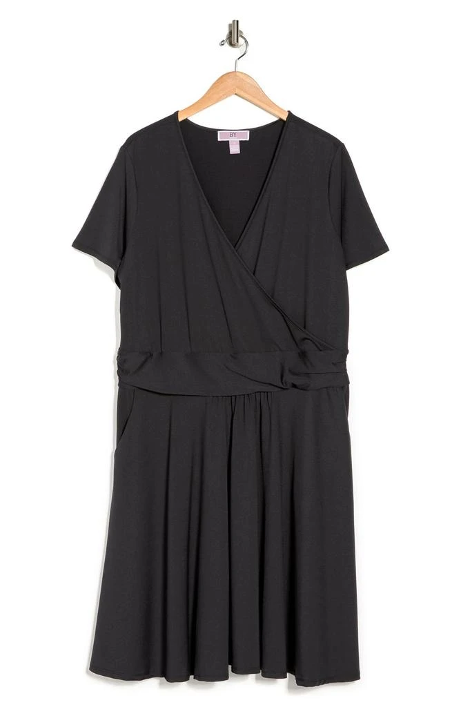 Mallory Short Sleeve Wrap Dress 商品