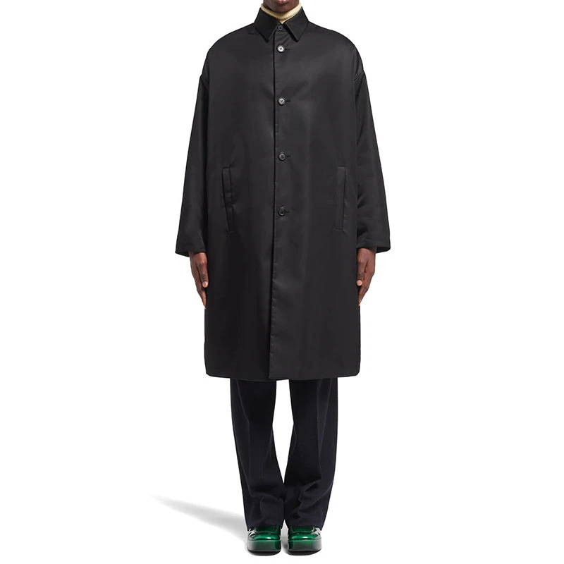 商品Prada|【预售3-7天】普拉达 Re-Nylon系列 男士黑色再生尼龙大衣SGB891_1WQ8_F0002_S_212,价格¥26889,第4张图片详细描述
