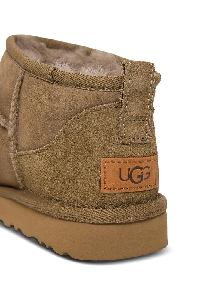 商品UGG|Ultra Mini Brown Suede Boots,价格¥1125,第4张图片详细描述