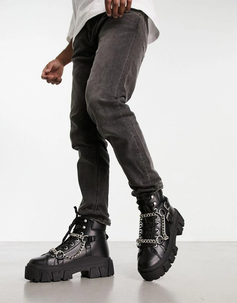 商品ASOS|ASOS DESIGN chunky lace up boot with chain detail,价格¥457,第1张图片